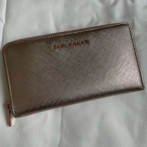Ted baker wallet